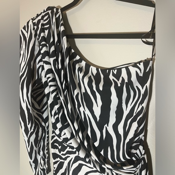 Bronx and Banco - Zebra Print One-Shoulder Dress - Picture 5 of 11